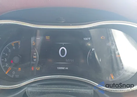 2017 Jeep Grand Cherokee Summit 4X4 z USA, uszkodzony, nr VIN 1C4RJFJT7HC751056